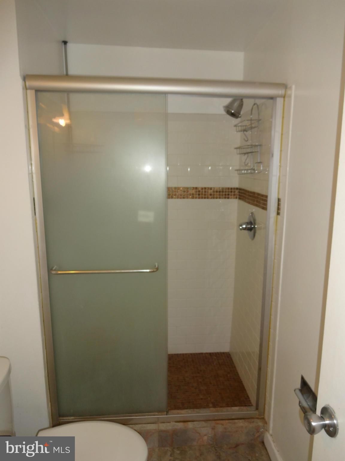 8963 Centerway Road Gaithersburg, MD 20879 - Photo 14 of 25 Bath (Master)
