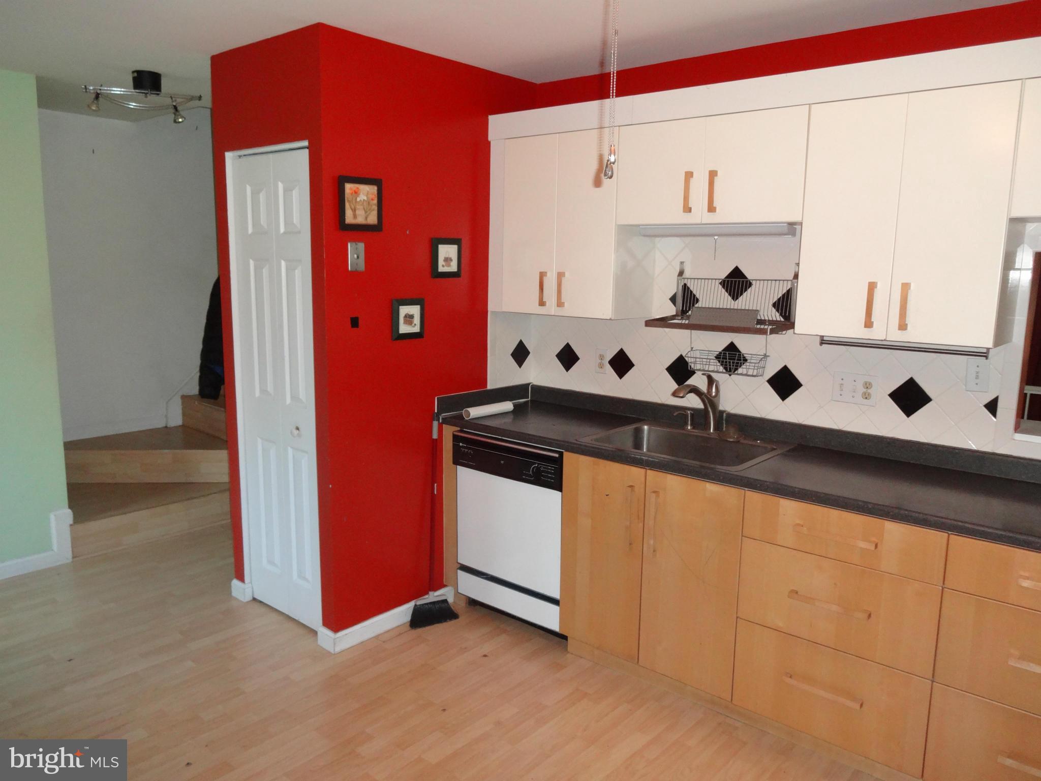 8963 Centerway Road Gaithersburg, MD 20879 - Photo 3 of 25 Kitchen