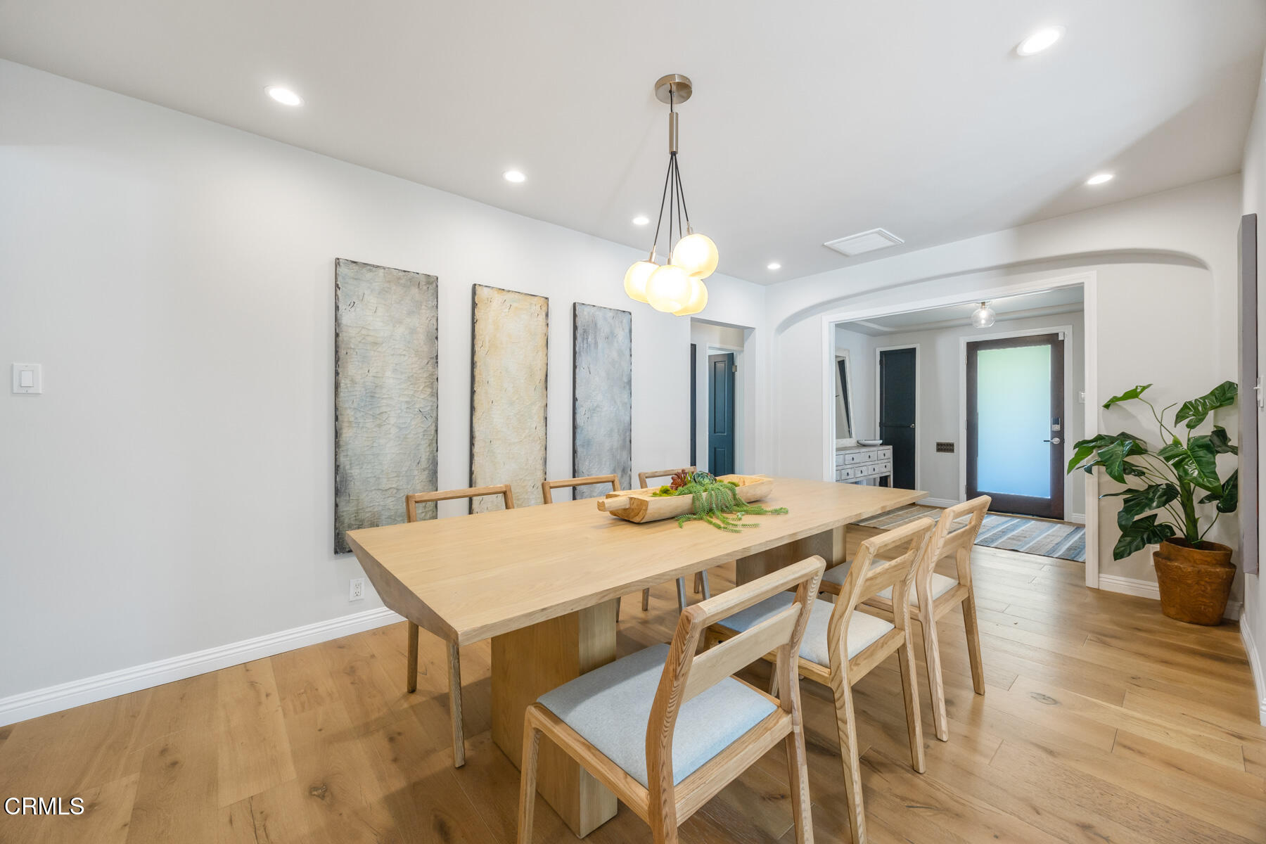 2386 Galbreth Road Pasadena, CA 91104 - Photo 15 of 63 MLS-20