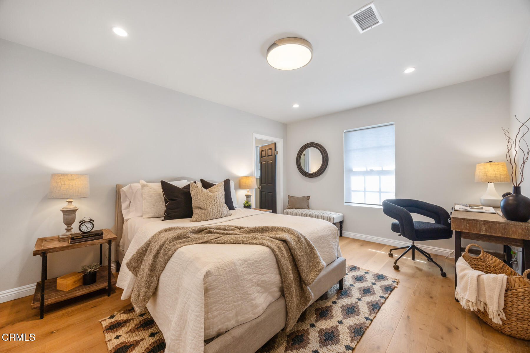 2386 Galbreth Road Pasadena, CA 91104 - Photo 26 of 63 a spacious bedroom with a bed and window