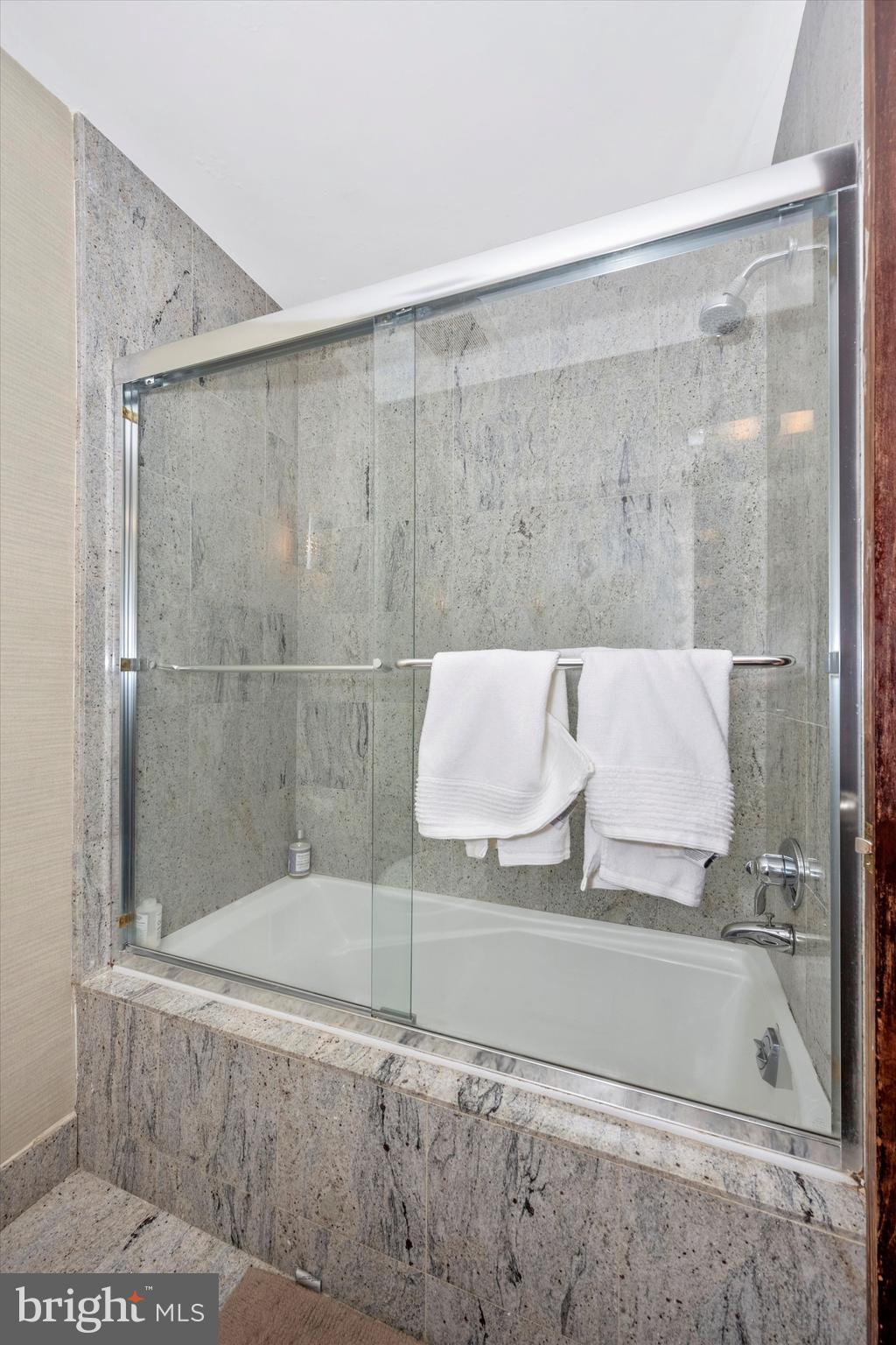 6604 Greyswood Road Bethesda, MD 20817 - Photo 26 of 61 Gallery Image 26