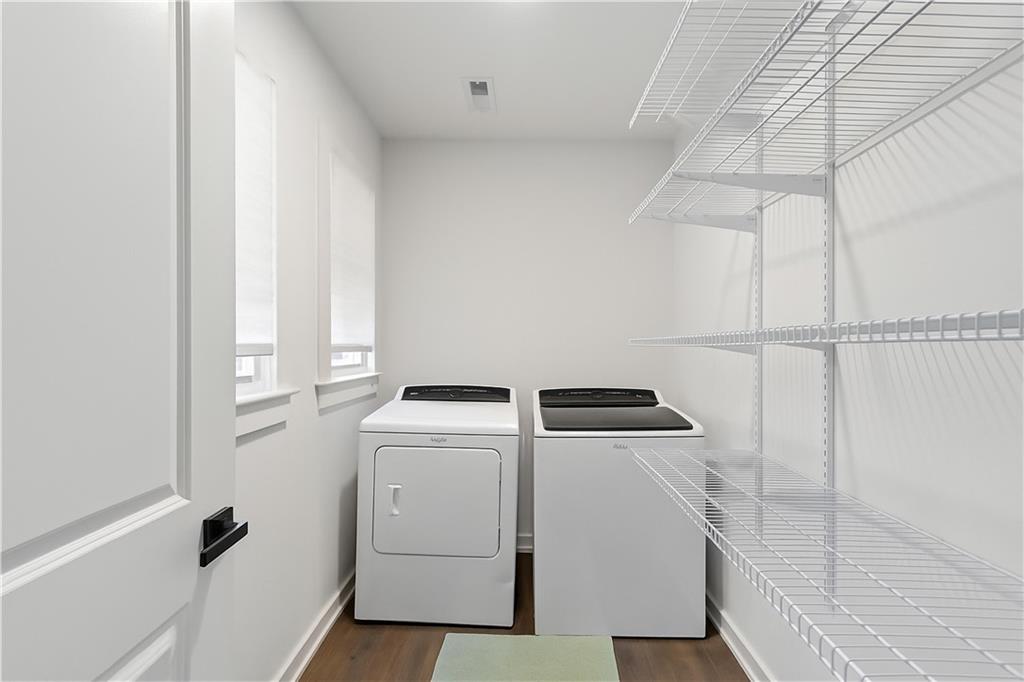 2327 Young Road Stone Mountain, GA 30088 - Photo 12 of 40