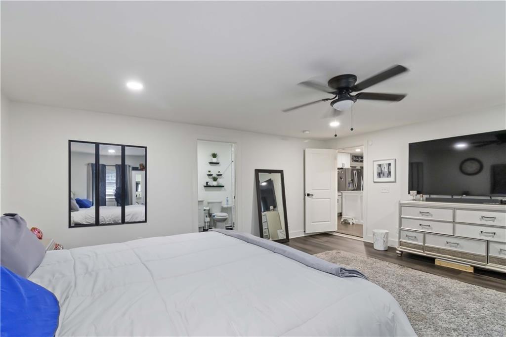 2327 Young Road Stone Mountain, GA 30088 - Photo 15 of 40