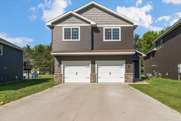 $325,000 | 962 York Court, Brainerd, MN 56401