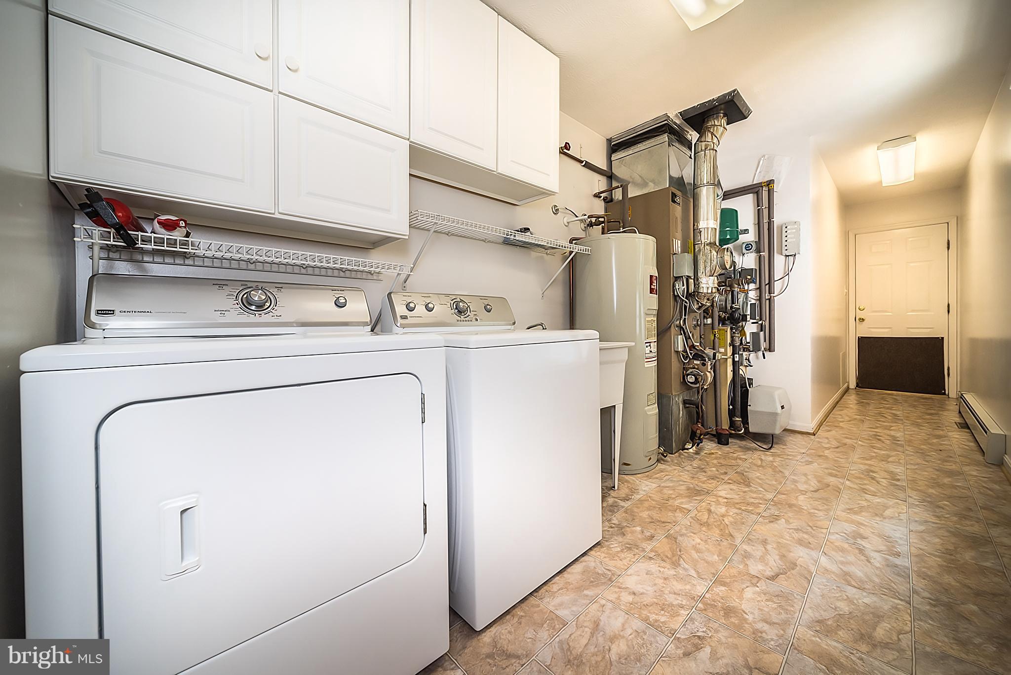 45277 Scotch Neck Road Hollywood, MD 20636 - Photo 19 of 30 Laundry room