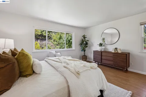 $1,149,000 | 28086 Thorup Lane, Hayward, CA 94542