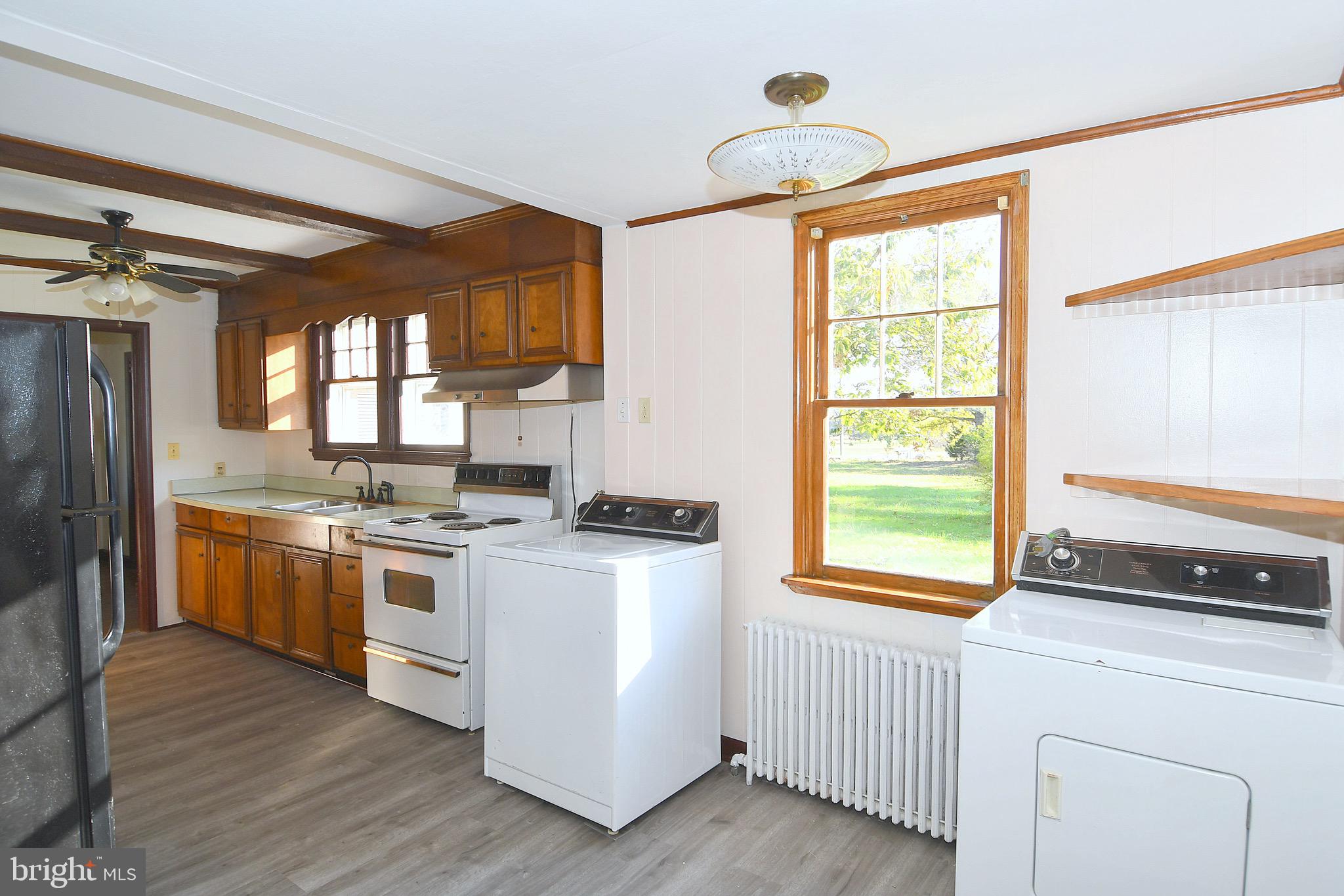 10976 Valley Road Berkeley Springs, WV 25411 - Photo 14 of 30