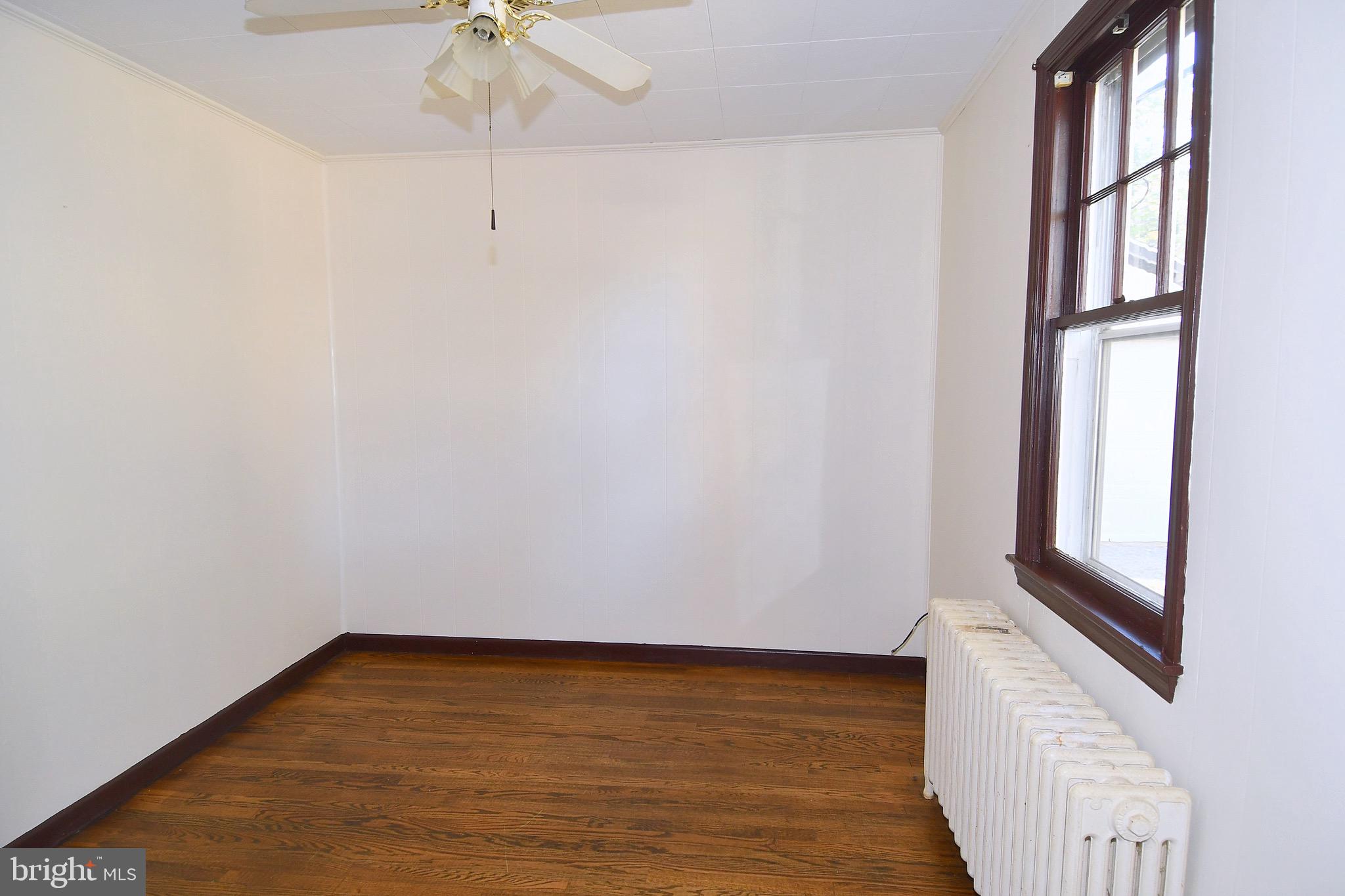 10976 Valley Road Berkeley Springs, WV 25411 - Photo 10 of 30