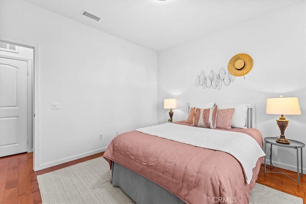 70 City Stroll Irvine, CA 92620 - Photo 12 of 33