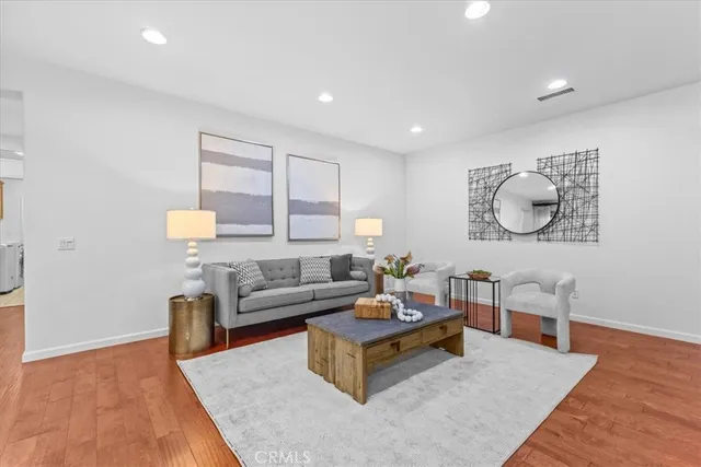 $1,598,000 | 70 City Stroll, Irvine, CA 92620