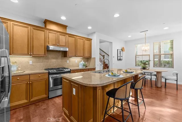 $1,598,000 | 70 City Stroll, Irvine, CA 92620