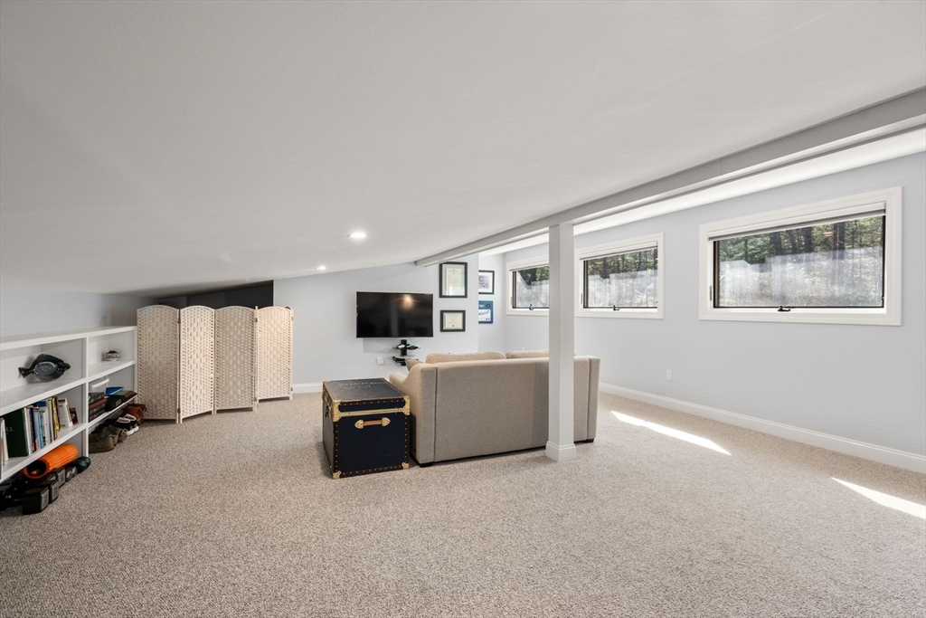 6 Cranberry Lane Hudson, MA 01749 - Photo 31 of 42