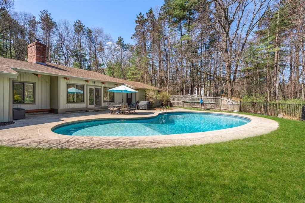 6 Cranberry Lane Hudson, MA 01749 - Photo 35 of 42