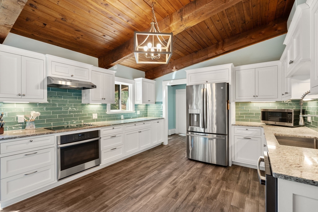 6 Cranberry Lane Hudson, MA 01749 - Photo 4 of 42