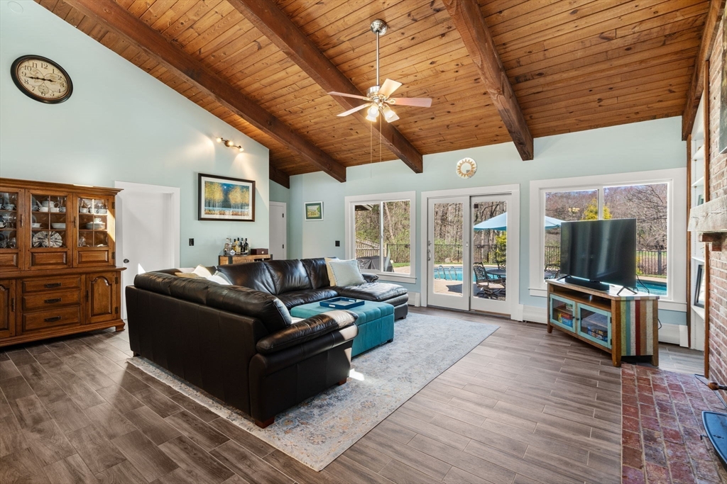 6 Cranberry Lane Hudson, MA 01749 - Photo 9 of 42