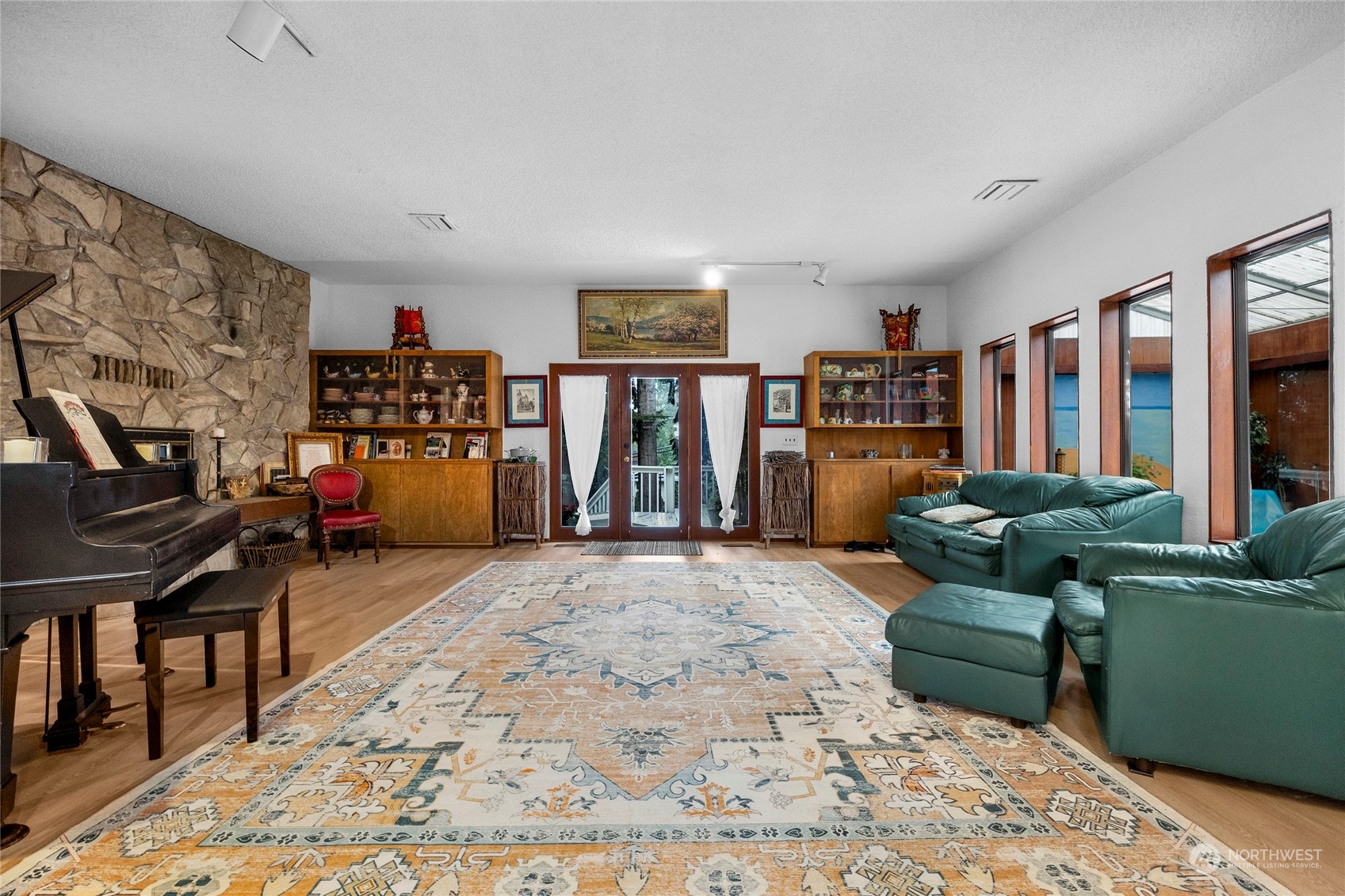 23006 19th Avenue Southeast Bothell, WA 98021 - Photo 3 of 40