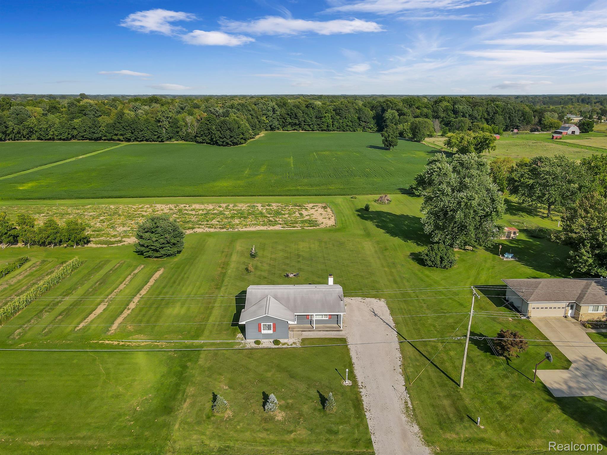 5290 Deland Road Flushing, MI 48433 - Photo 8 of 26 Gallery Image 8
