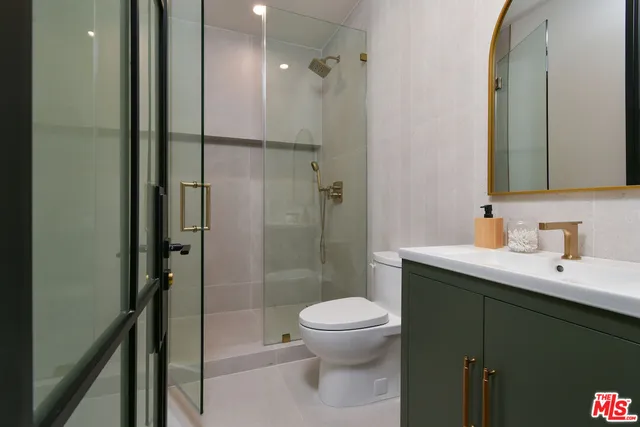 $6,495,000 | 112 South Valley Street, Burbank, CA 91505