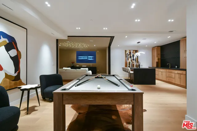 $6,495,000 | 112 South Valley Street, Burbank, CA 91505