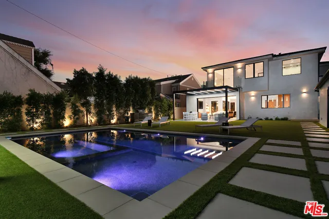 $6,495,000 | 112 South Valley Street, Burbank, CA 91505