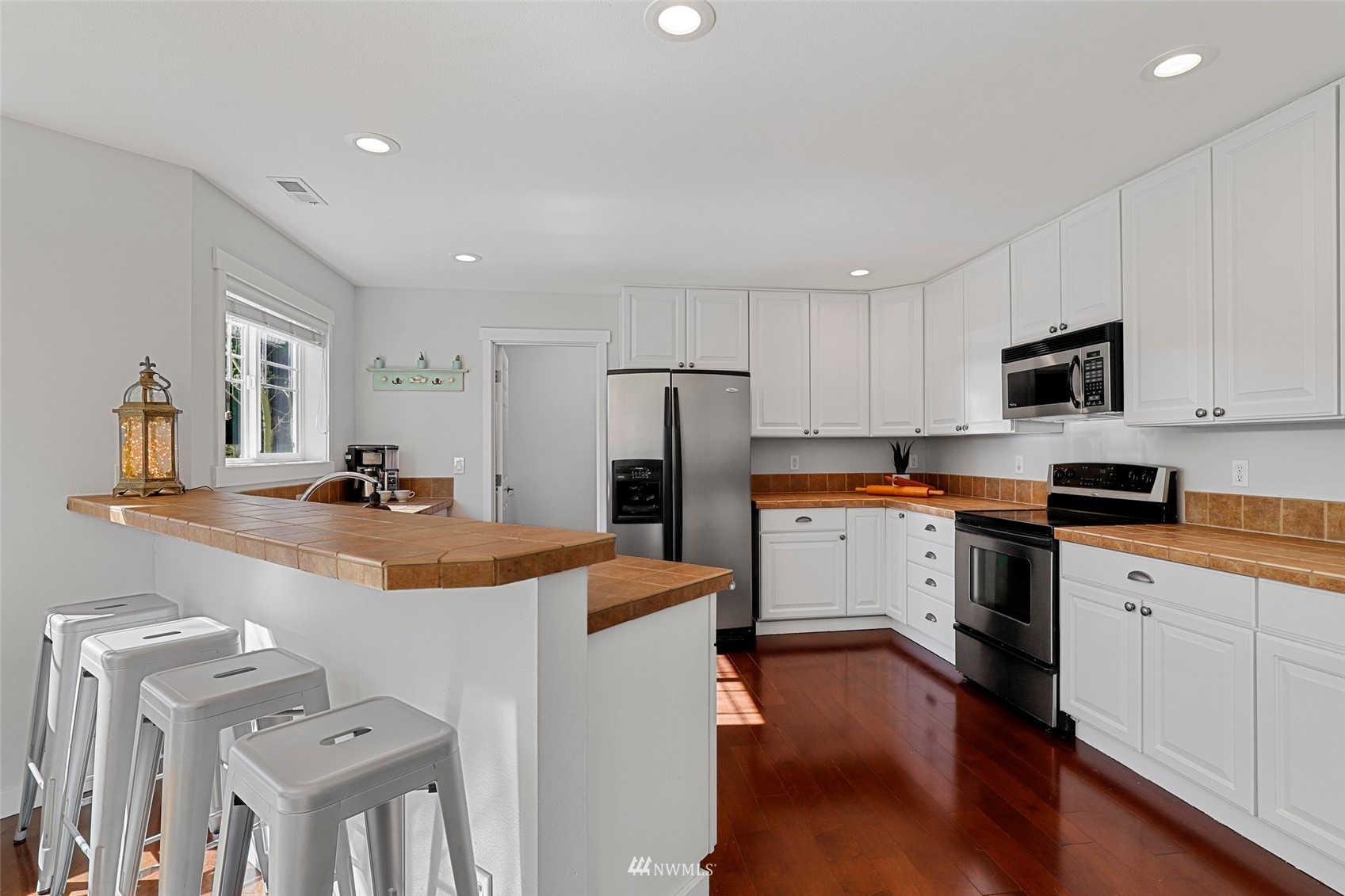 18054 168th Way Southeast Renton, WA 98058 - Photo 11 of 40 Gallery Image 11