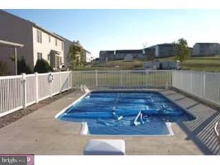31 Roxberry Drive Sinking Spring, PA 19608 - Photo 2 of 6