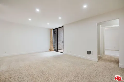 $529,000 | 10982 Roebling Avenue, Unit 359, Los Angeles, CA 90024