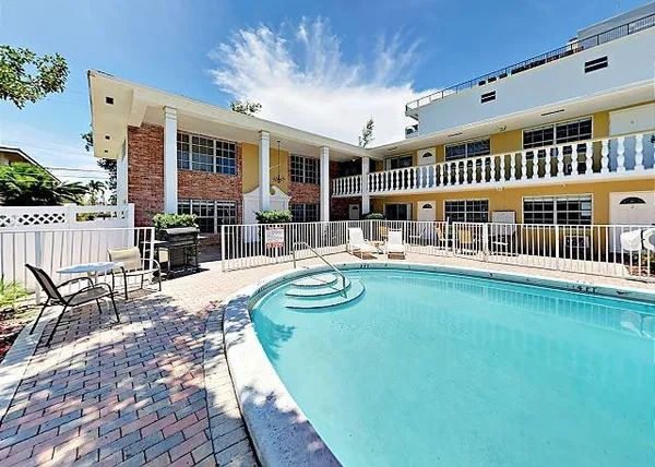 $1,525 | 3226 Northeast 12th Street, Unit 8, Pompano Beach, FL 33062