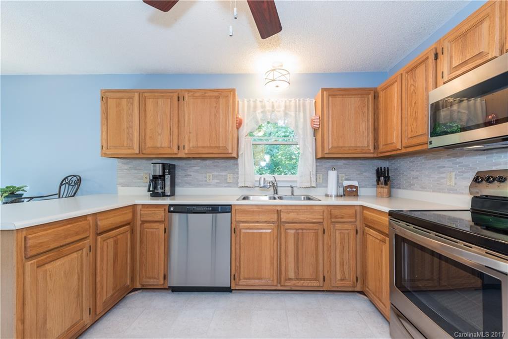 3087 Point Clear Drive, Unit 87 Tega Cay, SC 29708 - Photo 11 of 21 Gallery Image 11