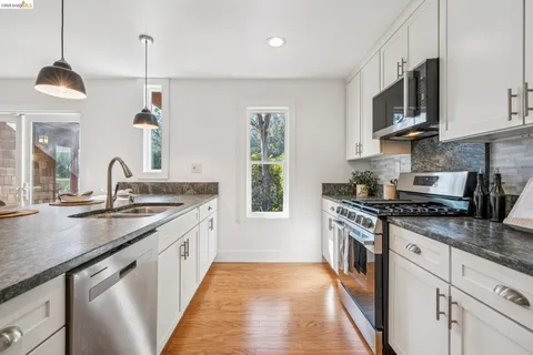 $1,049,000 | 6507 Heather Ridge Way, Oakland, CA 94611