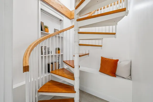 $1,049,000 | 6507 Heather Ridge Way, Oakland, CA 94611