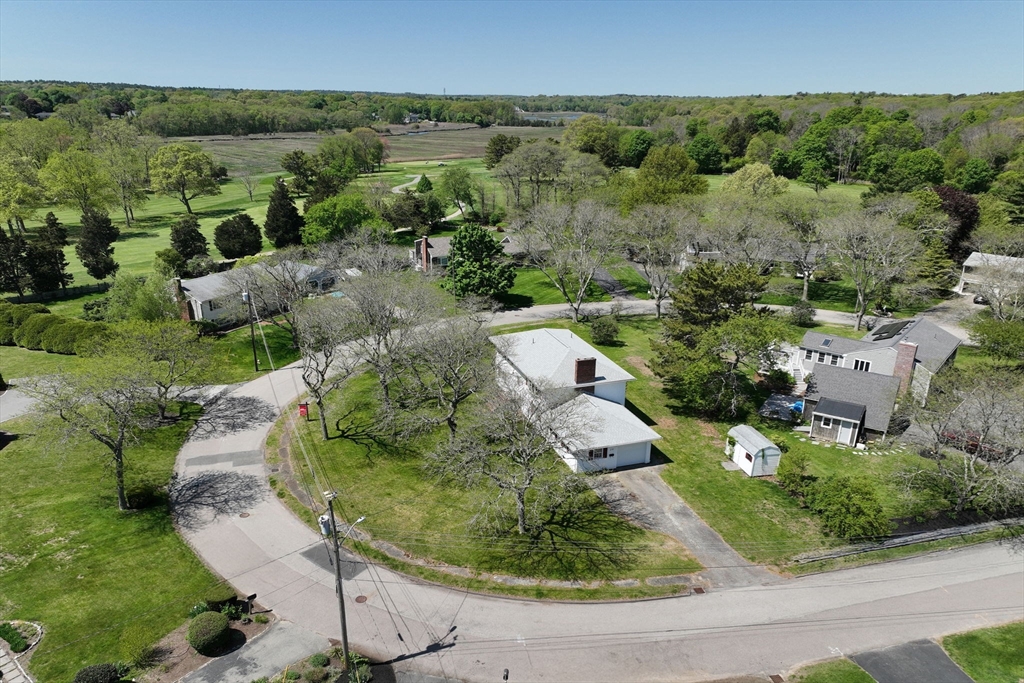 29 Country Club Circle Scituate, MA 02066 - Photo 2 of 15