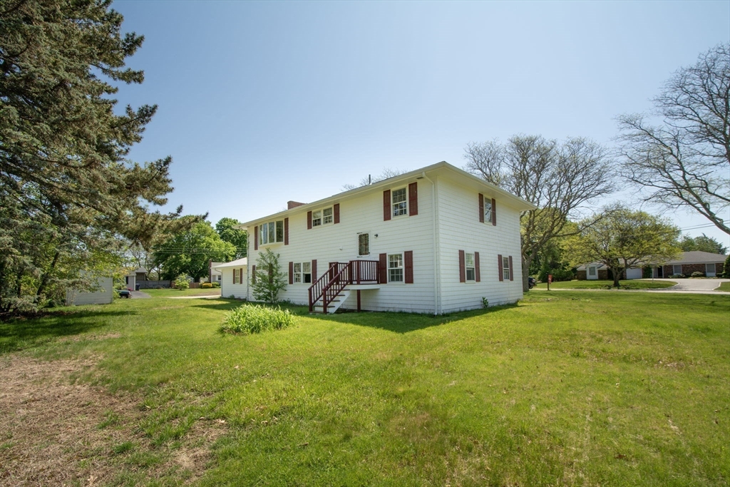 29 Country Club Circle Scituate, MA 02066 - Photo 4 of 15