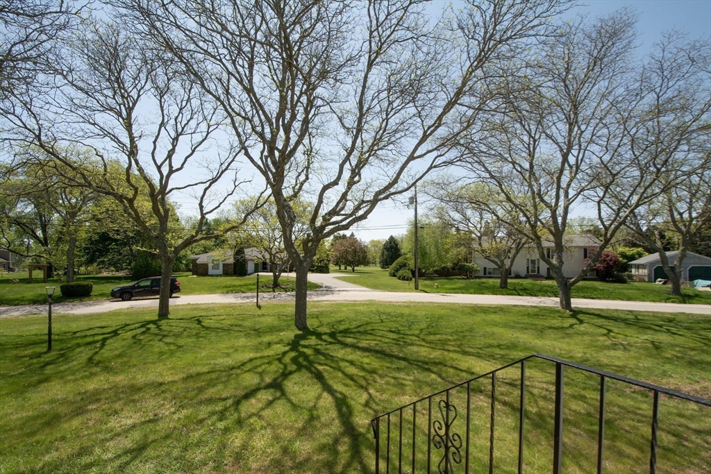 29 Country Club Circle Scituate, MA 02066 - Photo 6 of 15