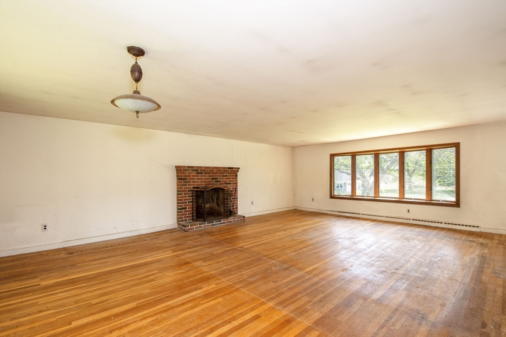 29 Country Club Circle Scituate, MA 02066 - Photo 7 of 15
