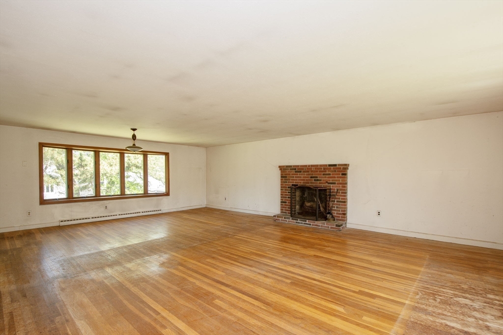 29 Country Club Circle Scituate, MA 02066 - Photo 8 of 15