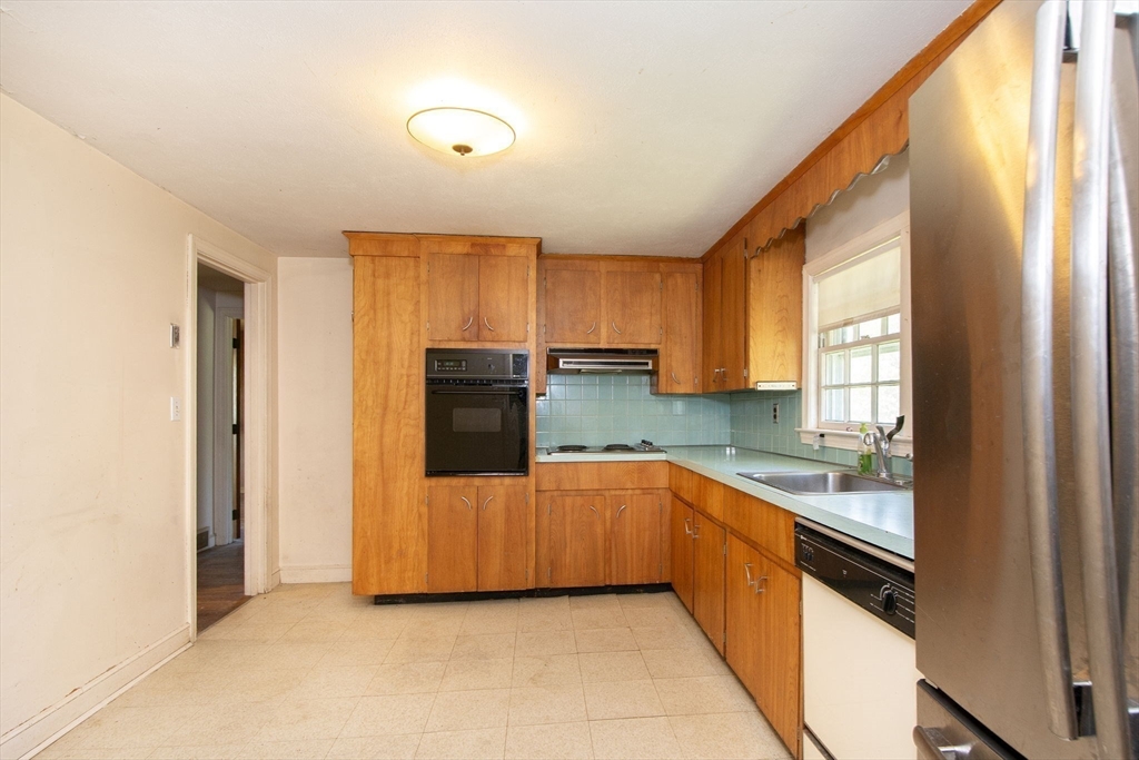 29 Country Club Circle Scituate, MA 02066 - Photo 9 of 15