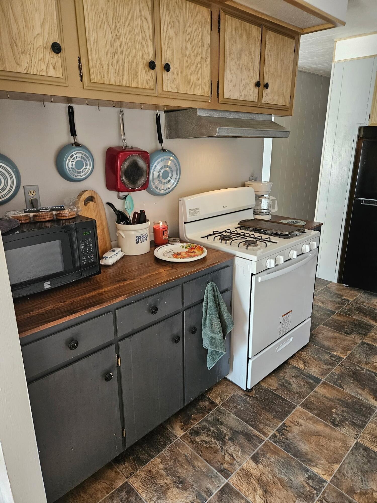 4000 Round Lake Road, Unit SPC 12 Klamath Falls, OR 97601 - Photo 12 of 16