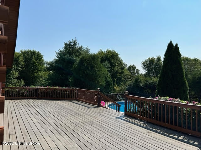 10023 Lagrange Road La Grange, KY 40031 - Photo 10 of 48 Deck 5