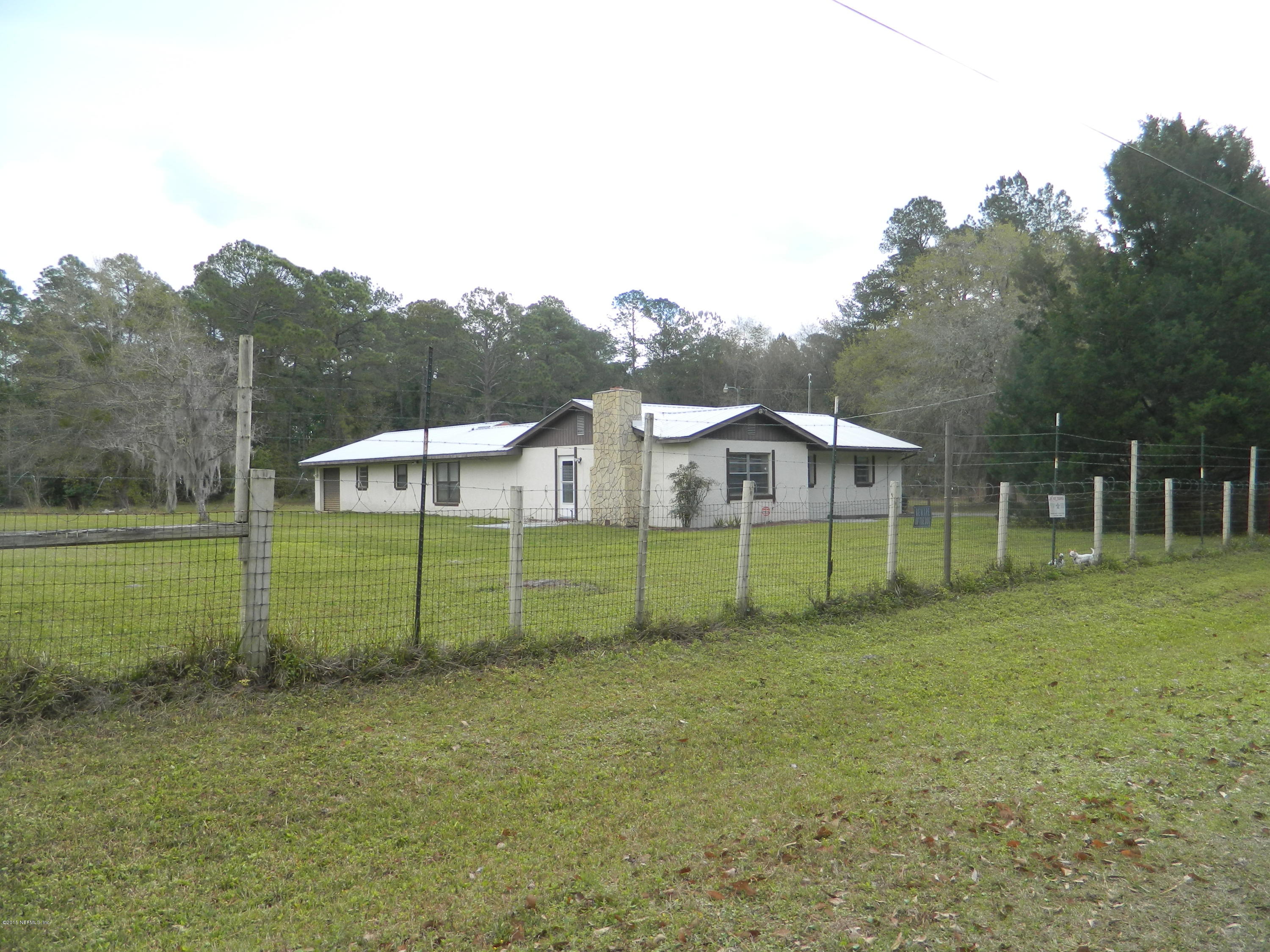 114 Ivey Road San Mateo, FL 32187 - Photo 4 of 23 DSCN1894.JPG