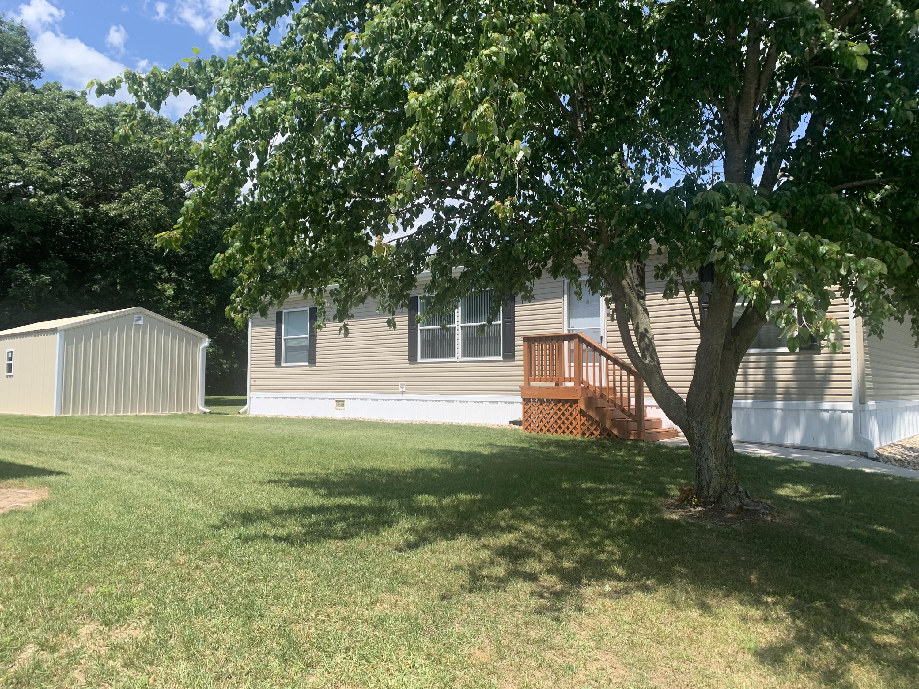 1238 Shiawassee River Road Three Rivers, MI 49093 - Photo 22 of 30 IMG_2648