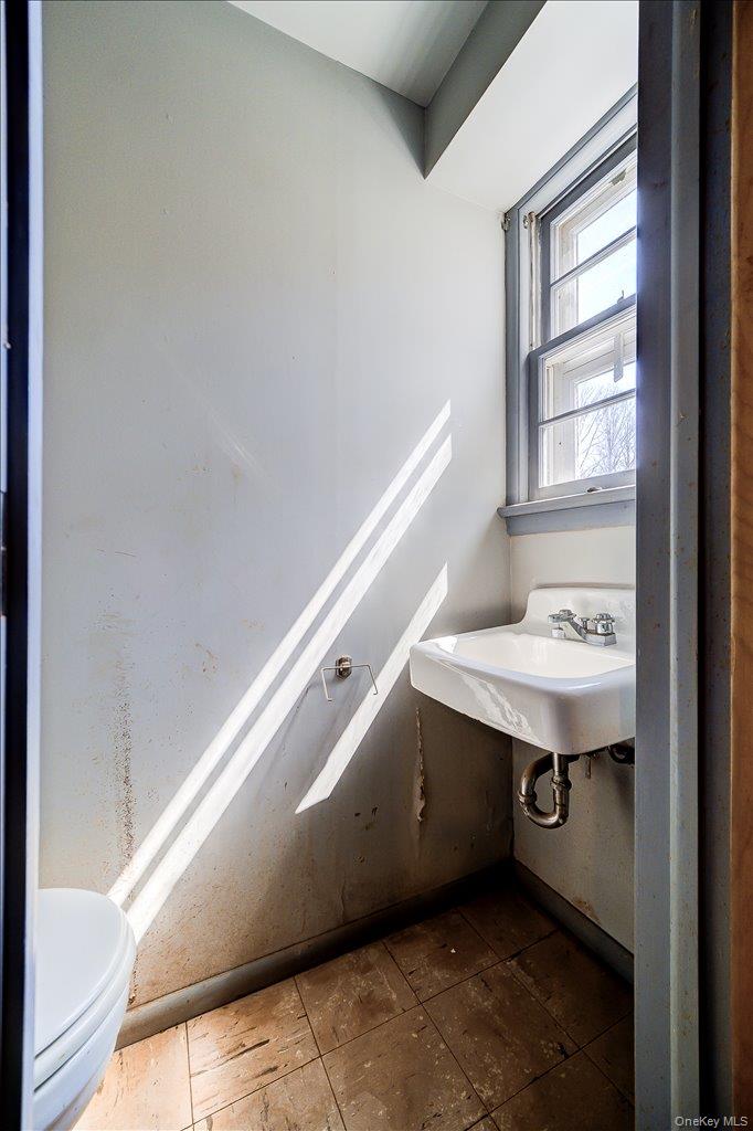 47-49 River Road New Paltz, NY 12561 - Photo 25 of 32