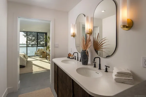 $2,139,000 | 3940 Gresham Street, Unit 251, San Diego, CA 92109