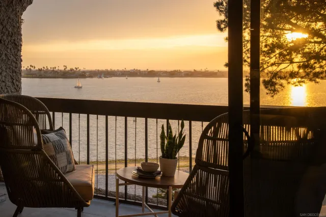 $2,299,000 | 3940 Gresham Street, Unit 251, San Diego, CA 92109