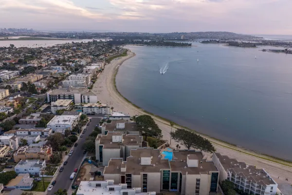 $2,139,000 | 3940 Gresham Street, Unit 251, San Diego, CA 92109