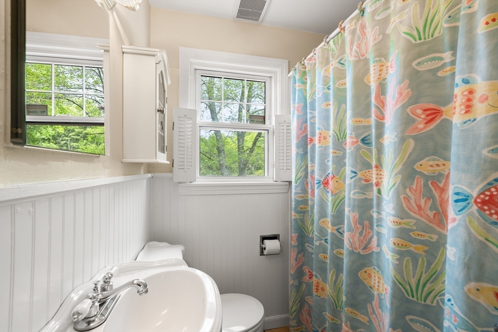 38 Bernard Road North Grafton, MA 01536 - Photo 15 of 42 Gallery Image 15
