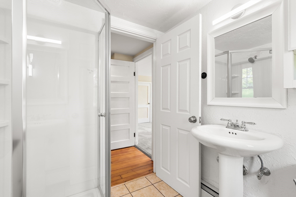 38 Bernard Road North Grafton, MA 01536 - Photo 23 of 42 Gallery Image 23