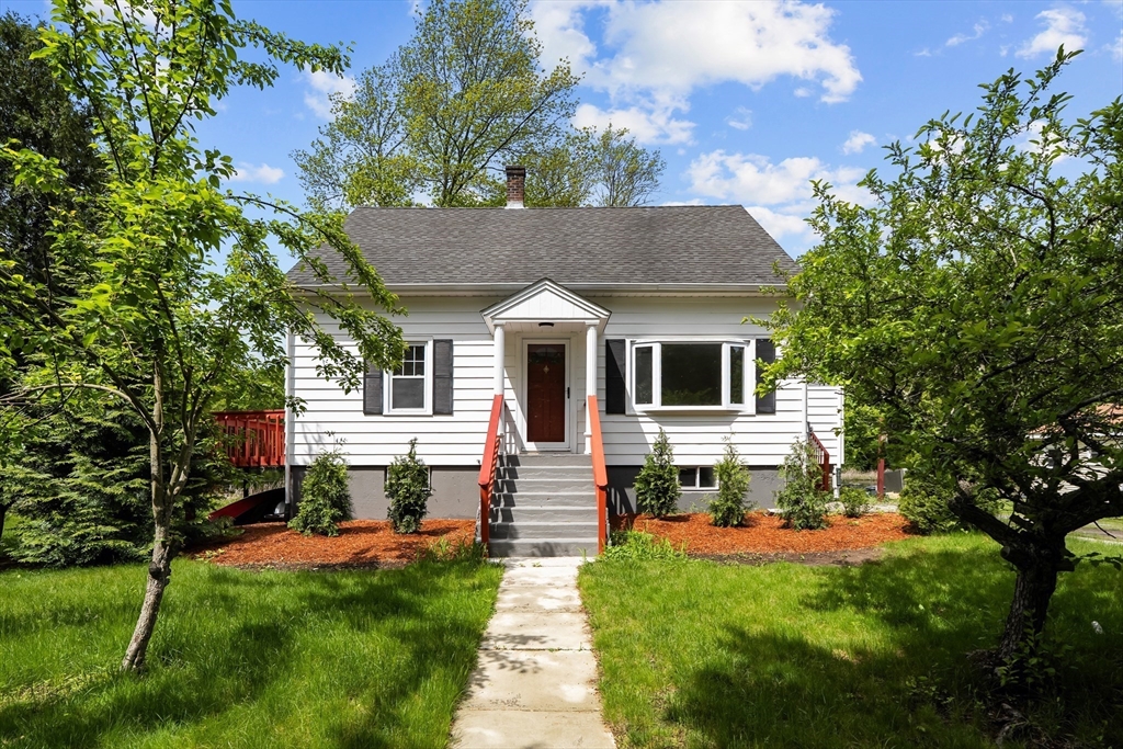 38 Bernard Road North Grafton, MA 01536 - Photo 3 of 42 Gallery Image 3