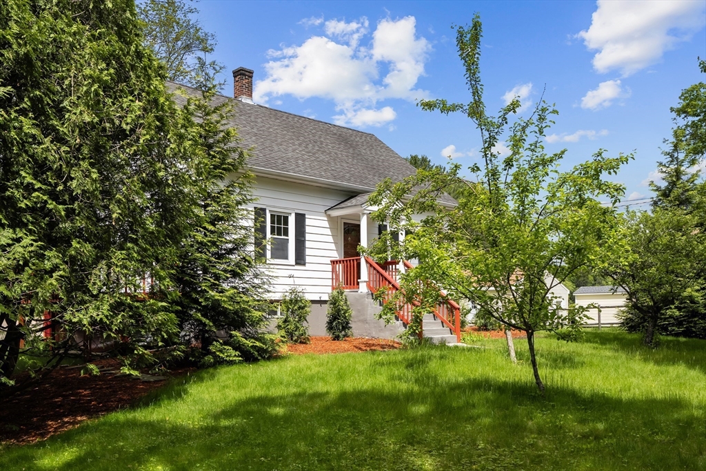38 Bernard Road North Grafton, MA 01536 - Photo 4 of 42 Gallery Image 4