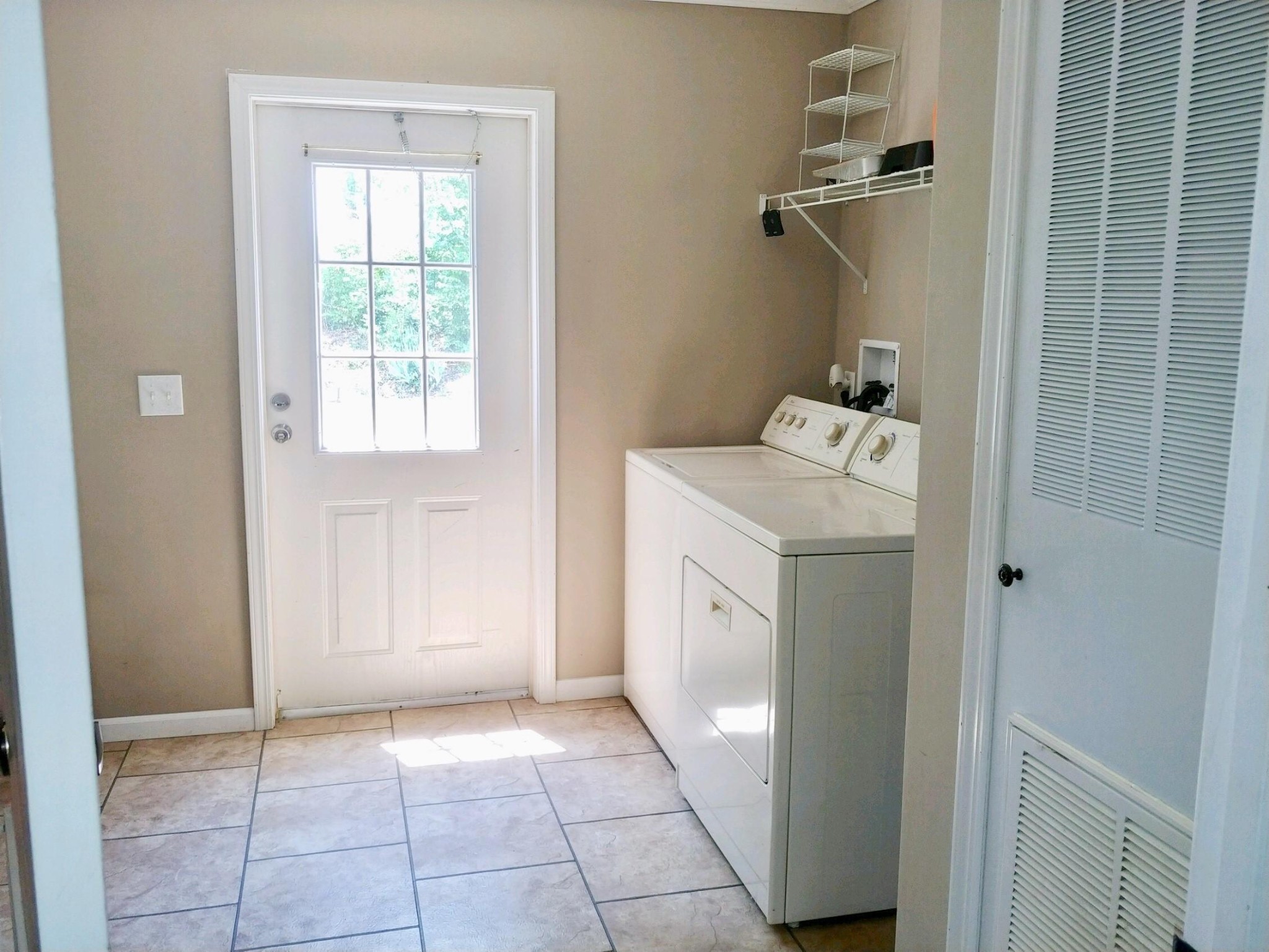 2241 Chestnut Hill Road Dandridge, TN 37725 - Photo 23 of 25 Gallery Image 23